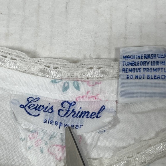 Lewis Frimel White‎ Pintuck Front Floral Lace Trim Cotton Nightgown Womens Sz S - Picture 5 of 6